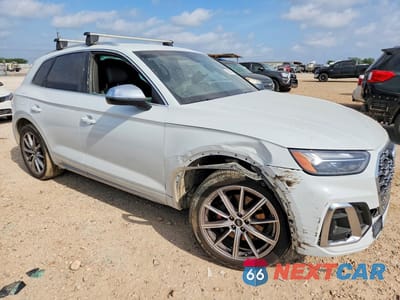 Czwarte zdjęcie samochodu z boku: 2022 AUDI SQ5 PREMIUM VIN:WA1A4AFY5N2103349 - miniatura