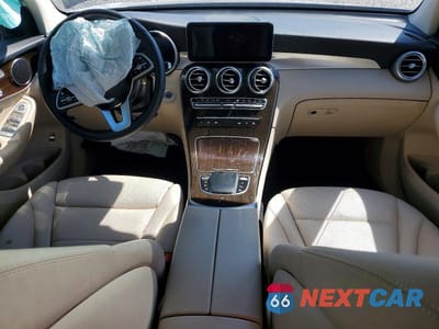 Zdjęcie 8 z 12 samochodu: 2022 MERCEDES-BENZ GLC 300 VIN:W1N0G8DB5NG054651 - miniatura