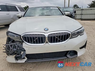 Piąte zdjęcie samochodu w środku: 2021 BMW 330E VIN:3MW5P7J0XM8B52448 - miniatura