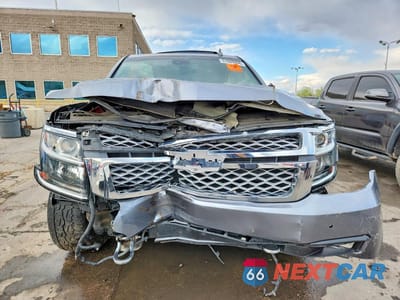 Piąte zdjęcie samochodu w środku: 2018 CHEVROLET SUBURBAN K1500 LT VIN:1GNSKHKC0JR203547 - miniatura