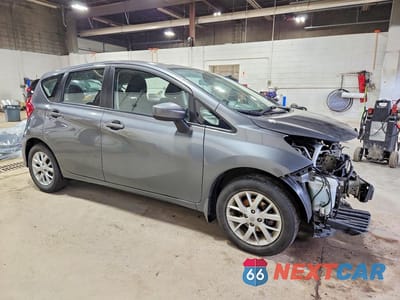 Czwarte zdjęcie samochodu z boku: 2018 NISSAN VERSA NOTE SV VIN:3N1CE2CP4JL359510 - miniatura