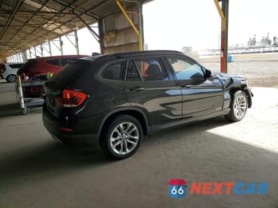 Trzecie zdjęcie samochodu z tyłu: 2015 BMW X1 XDRIVE28I VIN:WBAVL1C5XFVY28818 - miniatura