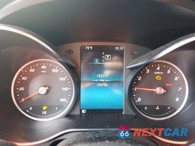 Zdjęcie 9 z 12 samochodu: 2021 MERCEDES-BENZ GLC 300 VIN:W1N0G8DB4MF883375 - miniatura