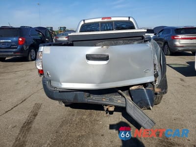Zdjęcie 6 z 12 samochodu: 2010 TOYOTA TACOMA BASE VIN:5TEPX4EN1AZ672673 - miniatura