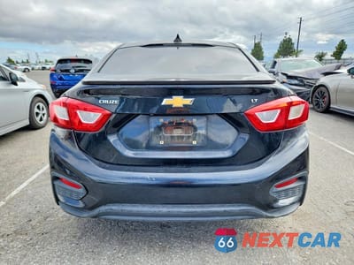 Zdjęcie 6 z 13 samochodu: 2018 CHEVROLET CRUZE LT VIN:1G1BE5SM8J7177257 - miniatura