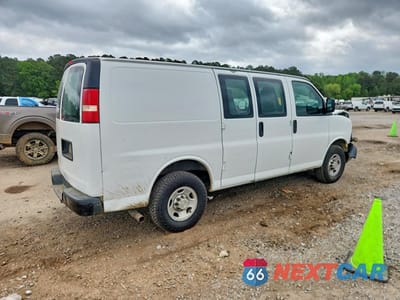 Trzecie zdjęcie samochodu z tyłu: 2012 CHEVROLET EXPRESS 2500 CARGO DELIVERY VAN VIN:1GCWGFCA2C1172865 - miniatura