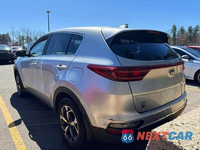 Trzecie zdjęcie samochodu z tyłu: 2020 KIA SPORTAGE LX VIN:KNDPMCAC4L7732074 - miniatura