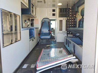 Zdjęcie 10 z 14 samochodu: 2018 FORD ECONOLINE E350 SUPER DUTY CUTAWAY VAN VIN:1FDWE3FS9JDC36688 - miniatura