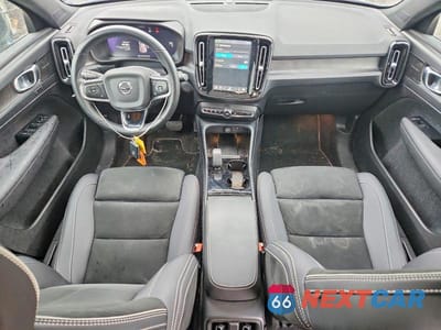Zdjęcie 8 z 13 samochodu: 2022 VOLVO C40 P8 RECHARGE ULTIMATE VIN:YV4ED3GB2N2005082 - miniatura