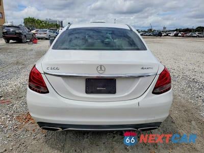 Zdjęcie 6 z 12 samochodu: 2015 MERCEDES-BENZ C 300 4MATIC VIN:55SWF4KB2FU017941 - miniatura