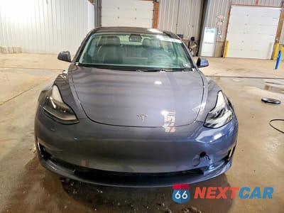 Piąte zdjęcie samochodu w środku: 2023 TESLA MODEL 3 VIN:5YJ3E1EA6PF449166 - miniatura