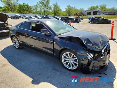 Czwarte zdjęcie samochodu z boku: 2015 AUDI A5 PREMIUM PLUS VIN:WAUMFAFRXFA034278 - miniatura