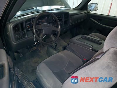 Zdjęcie 8 z 12 samochodu: 2005 GMC SIERRA 1500 4WD VIN:1GTEK19B45E169829 - miniatura