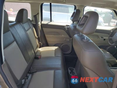 Zdjęcie 11 z 13 samochodu: 2008 JEEP PATRIOT SPORT VIN:1J8FF28W38D504570 - miniatura