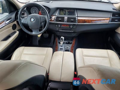 Zdjęcie 8 z 12 samochodu: 2013 BMW X5 XDRIVE35D VIN:5UXZW0C53D0B92292 - miniatura