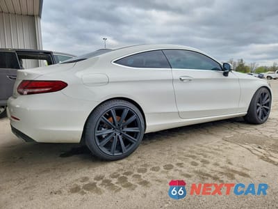 Trzecie zdjęcie samochodu z tyłu: 2019 MERCEDES-BENZ C 300 4MATIC VIN:WDDWJ8EB3KF769226 - miniatura