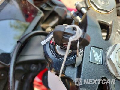 Zdjęcie 8 z 9 samochodu: 2024 HONDA CBR1000 RA VIN:JH2SC7756RK700138 - miniatura
