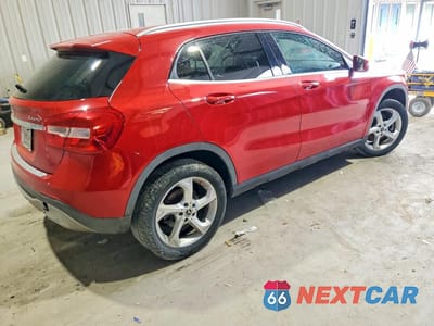 Trzecie zdjęcie samochodu z tyłu: 2019 MERCEDES-BENZ GLA 250 4MATIC VIN:WDCTG4GB6KU008052 - miniatura