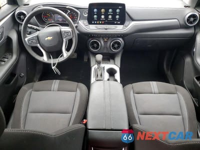 Zdjęcie 8 z 14 samochodu: 2023 CHEVROLET BLAZER 2LT VIN:3GNKBHR45PS235446 - miniatura