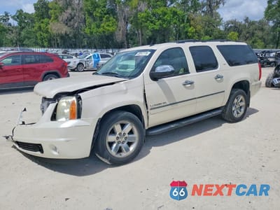 2011 GMC YUKON XL C1500 SLT 1GKS1KE06BR202273 - główne zdjęcie licytacji z USA - miniatura