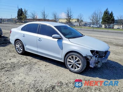 Czwarte zdjęcie samochodu z boku: 2017 VOLKSWAGEN JETTA S VIN:3VW167AJXHM393255 - miniatura