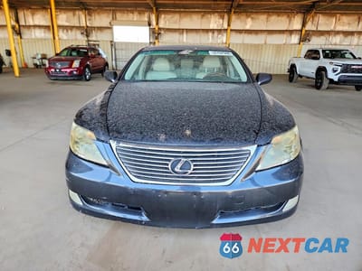 Piąte zdjęcie samochodu w środku: 2007 LEXUS LS 460L VIN:JTHGL46F575000824 - miniatura