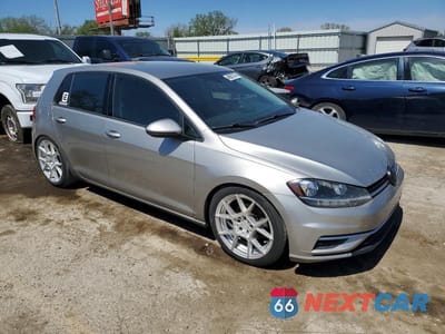 Czwarte zdjęcie samochodu z boku: 2018 VOLKSWAGEN GOLF S VIN:3VWB17AU9JM262692 - miniatura