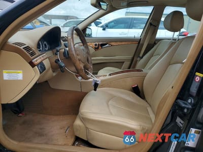 Zdjęcie 7 z 13 samochodu: 2009 MERCEDES-BENZ E 350 VIN:WDBUF56X79B383629 - miniatura