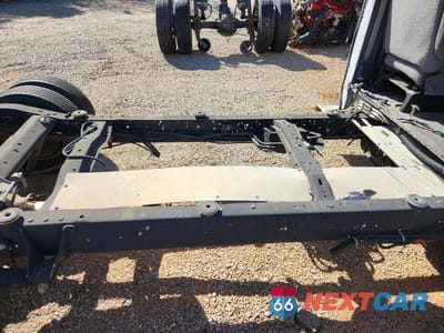 Zdjęcie 11 z 13 samochodu: 2018 FORD E450 TRUCK CAB AND CHASSIS VIN:1FDXE4FS9JDC23210 - miniatura