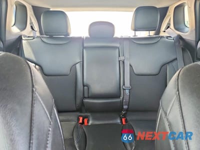 Zdjęcie 10 z 14 samochodu: 2024 JEEP COMPASS LATITUDE VIN:3C4NJDBN3RT109247 - miniatura