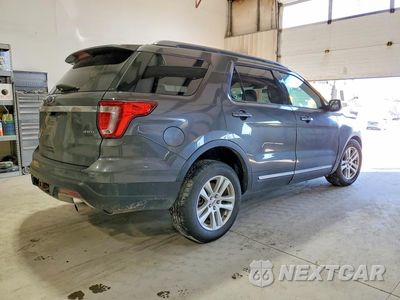 Trzecie zdjęcie samochodu z tyłu: 2018 FORD EXPLORER VIN:1FM5K8D88JGA17048 - miniatura
