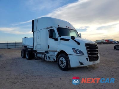 2022 FREIGLINER CASCADIA 126 3AKJHHDR8NSNB4066 - główne zdjęcie licytacji z USA - miniatura
