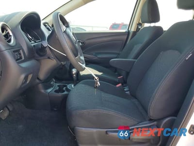 Zdjęcie 7 z 12 samochodu: 2018 NISSAN VERSA SV VIN:3N1CN7AP1JL877347 - miniatura