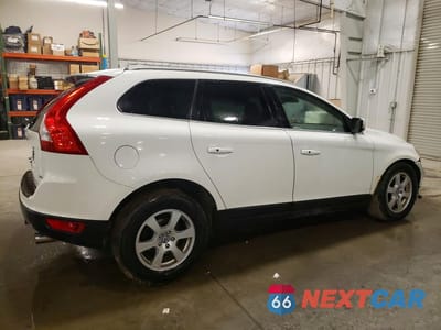 Trzecie zdjęcie samochodu z tyłu: 2012 VOLVO XC60 3.2 VIN:YV4952DZ7C2326316 - miniatura