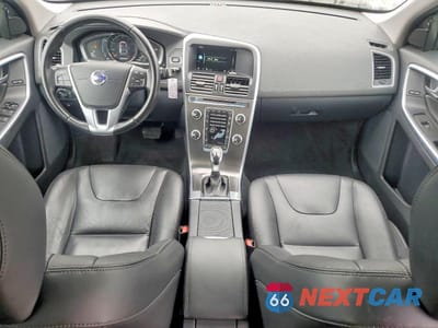 Zdjęcie 8 z 13 samochodu: 2016 VOLVO XC60 T5 PREMIER VIN:YV4612RK8G2830339 - miniatura