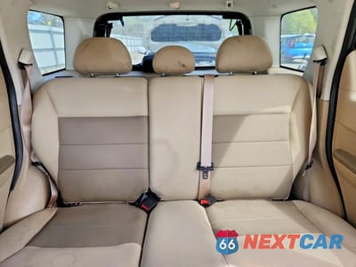 Zdjęcie 10 z 12 samochodu: 2008 FORD ESCAPE XLT VIN:1FMCU03168KD33367 - miniatura