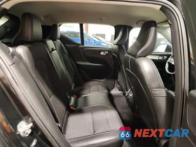 Zdjęcie 11 z 13 samochodu: 2020 VOLVO XC40 T5 MOMENTUM VIN:YV4162UK5L2323704 - miniatura