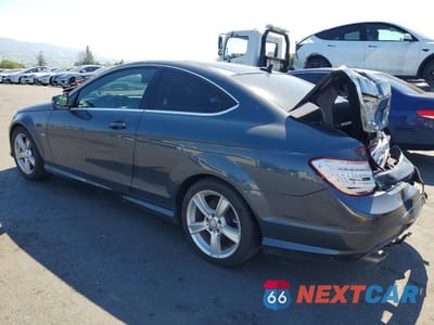 Drugie zdjęcie samochodu z przodu: 2012 MERCEDES-BENZ C 250 VIN:WDDGJ4HB1CF775746 - miniatura