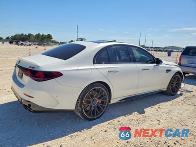 Trzecie zdjęcie samochodu z tyłu: 2025 MERCEDES BENZ E AMG 53E 4MATIC VIN:W1KLF6DB3SA125510 - miniatura