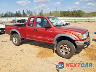 Czwarte zdjęcie samochodu z boku: 2001 TOYOTA TACOMA PRERUNNER VIN:5TESM92N41Z804300 - miniatura