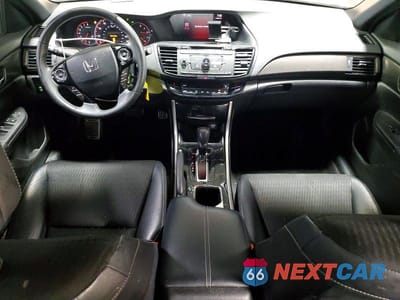 Zdjęcie 8 z 12 samochodu: 2017 HONDA ACCORD SPORT VIN:1HGCR2F65HA183364 - miniatura