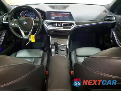 Zdjęcie 8 z 12 samochodu: 2019 BMW 330XI VIN:3MW5R7J55K8B00731 - miniatura