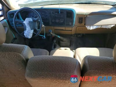 Zdjęcie 8 z 12 samochodu: 2000 CHEVROLET SILVERADO K2500 VIN:1GCGK29U3YE235534 - miniatura