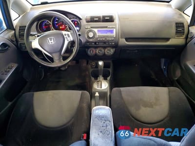 Zdjęcie 8 z 12 samochodu: 2008 HONDA FIT SPORT VIN:JHMGD38638S013398 - miniatura