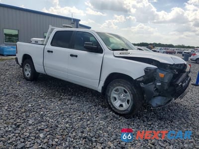 Czwarte zdjęcie samochodu z boku: 2023 RAM 1500 TRADESMAN VIN:1C6SRFNT9PN553545 - miniatura
