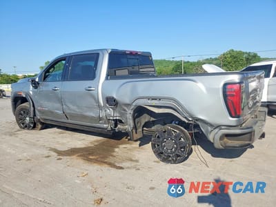 Drugie zdjęcie samochodu z przodu: 2025 GMC SIERRA K2500 AT4 VIN:1GT4UPEY0SF110592 - miniatura