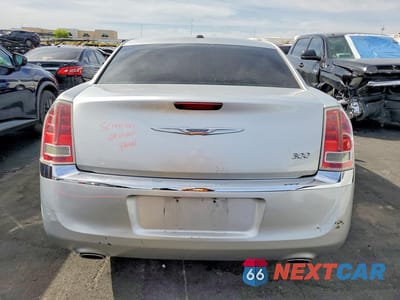 Zdjęcie 6 z 11 samochodu: 2012 CHRYSLER 300 LIMITED VIN:2C3CCACG8CH249329 - miniatura