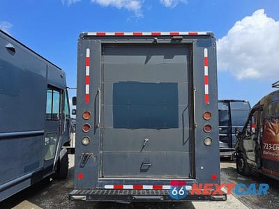 Zdjęcie 6 z 12 samochodu: 2020 FORD F59 DELIVERY TRUCK VIN:1F65F5KN4L0A10466 - miniatura
