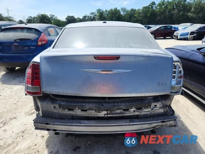 Zdjęcie 6 z 13 samochodu: 2014 CHRYSLER 300 VIN:2C3CCAAG5EH103654 - miniatura