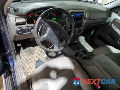 Zdjęcie 8 z 13 samochodu: 2005 FORD EXPLORER XLT VIN:1FMZU73K55UA31323 - miniatura